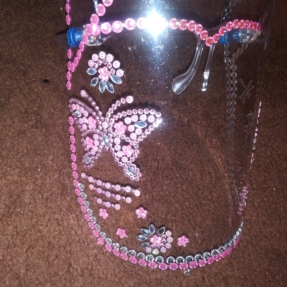 Face Mask/Shields - Picture 13 of 16